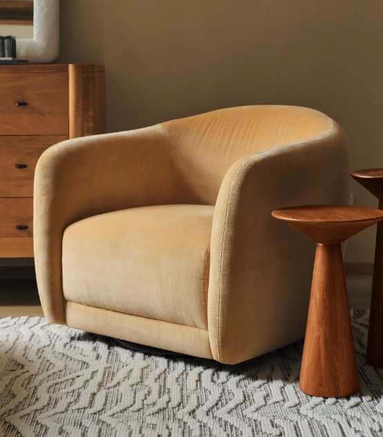 7 Nontoxic Barrel Swivel Chairs For Your Living Room (2026)