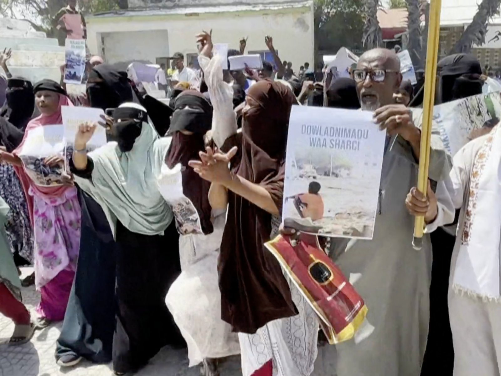 Somalis rally against government-ordered evictions in Mogadishu | Protests