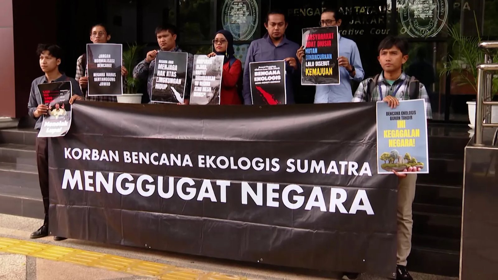 Indonesians sue government over deadly Sumatra flood response | Newsfeed