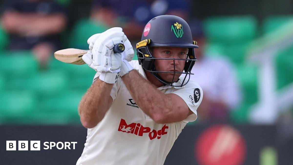 County Championship: Colin Ingram hits 101 as Warwickshire and Glamorgan draw