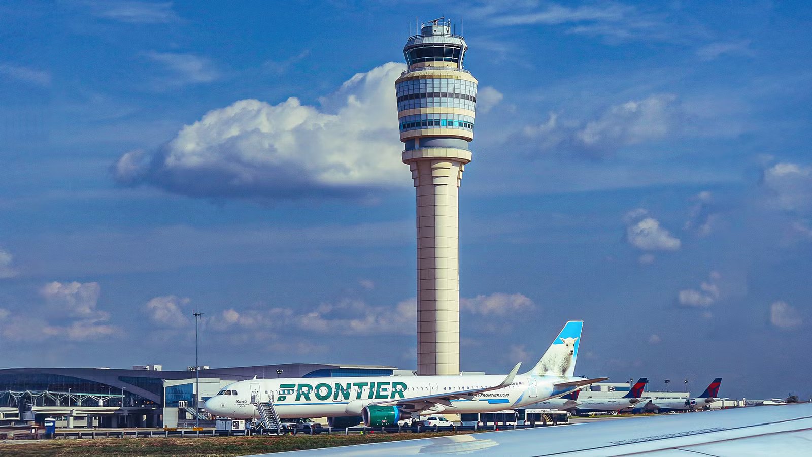 Why America’s Busiest Airport Is Still Running On Air Traffic Software Built Before The iPhone Existed