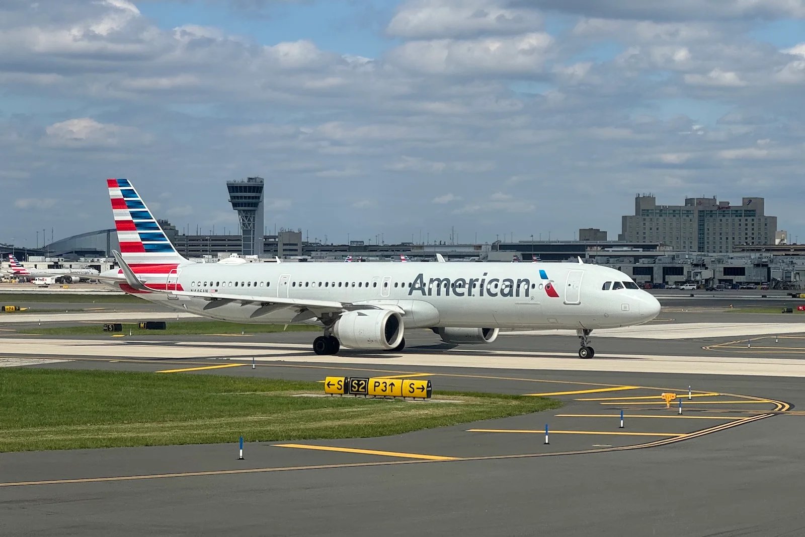 American Airlines to add Starlink Wi-Fi service to its planes