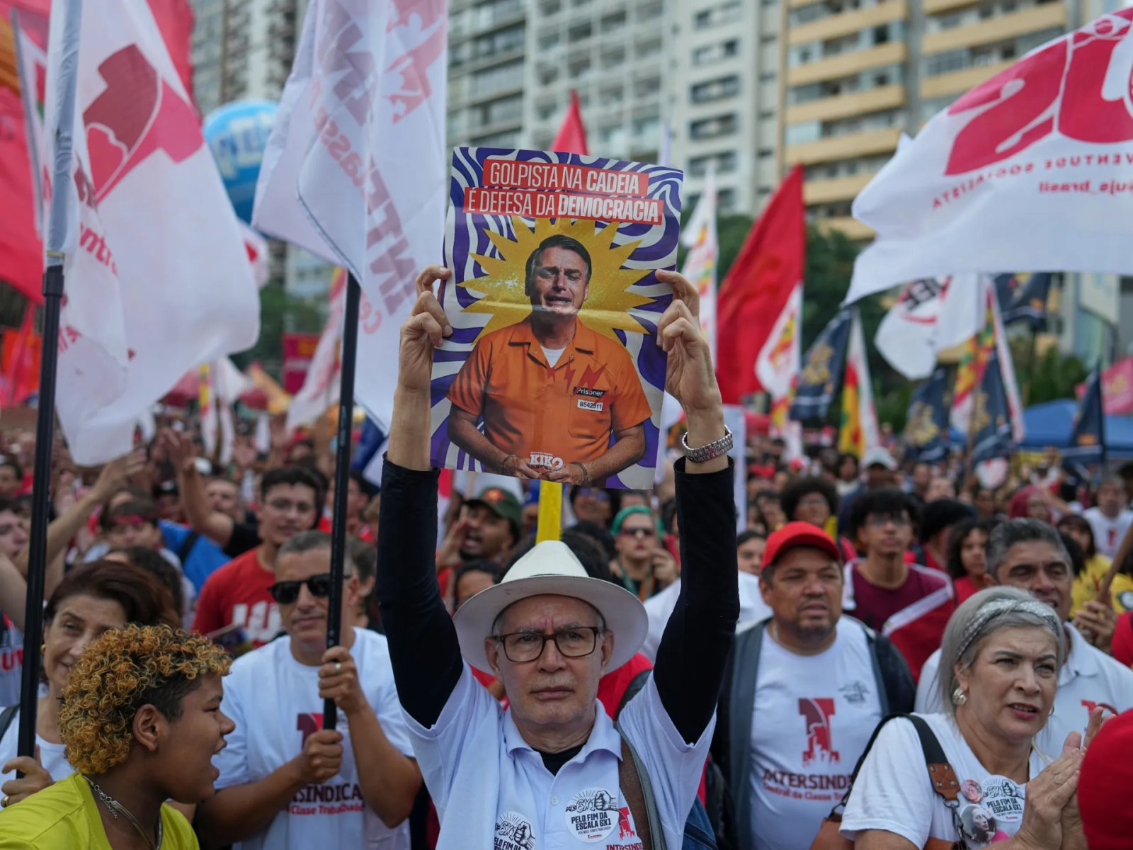 Brazil judge bars law that could reduce Bolsonaro’s 27-year prison sentence | Jair Bolsonaro News
