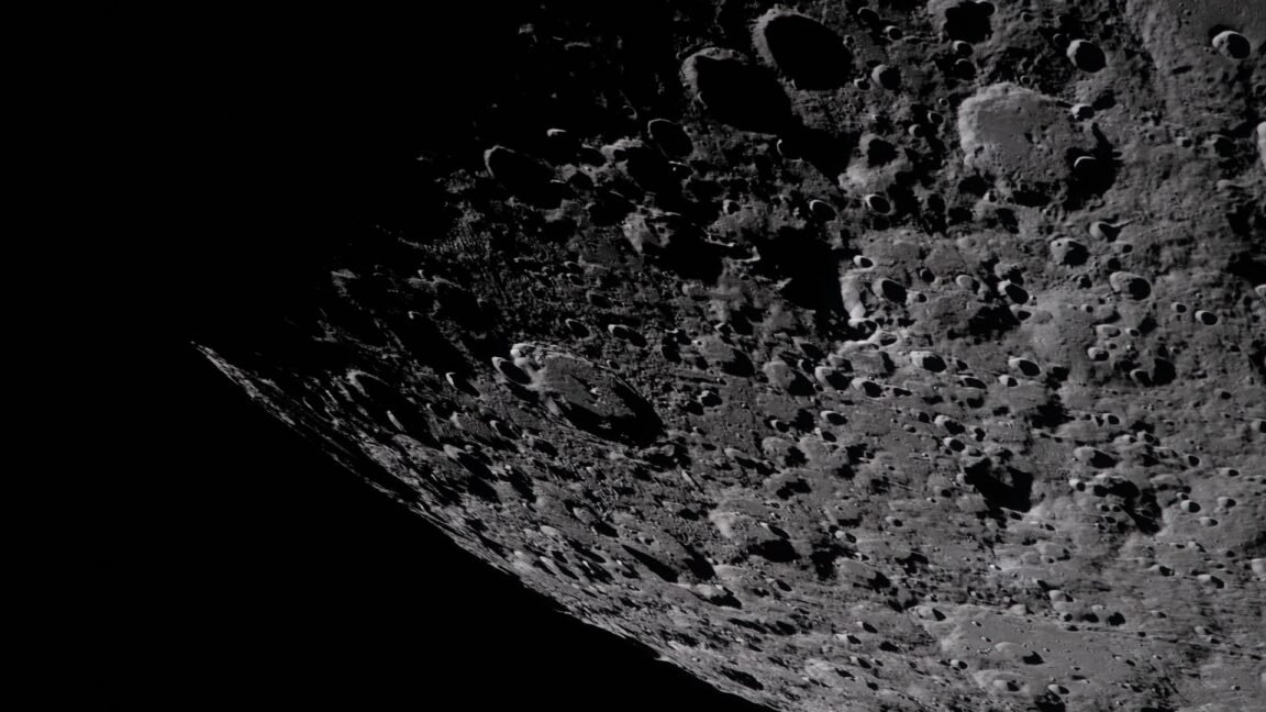 NASA takes steps toward building Moon Base, including discussing a “perimeter”