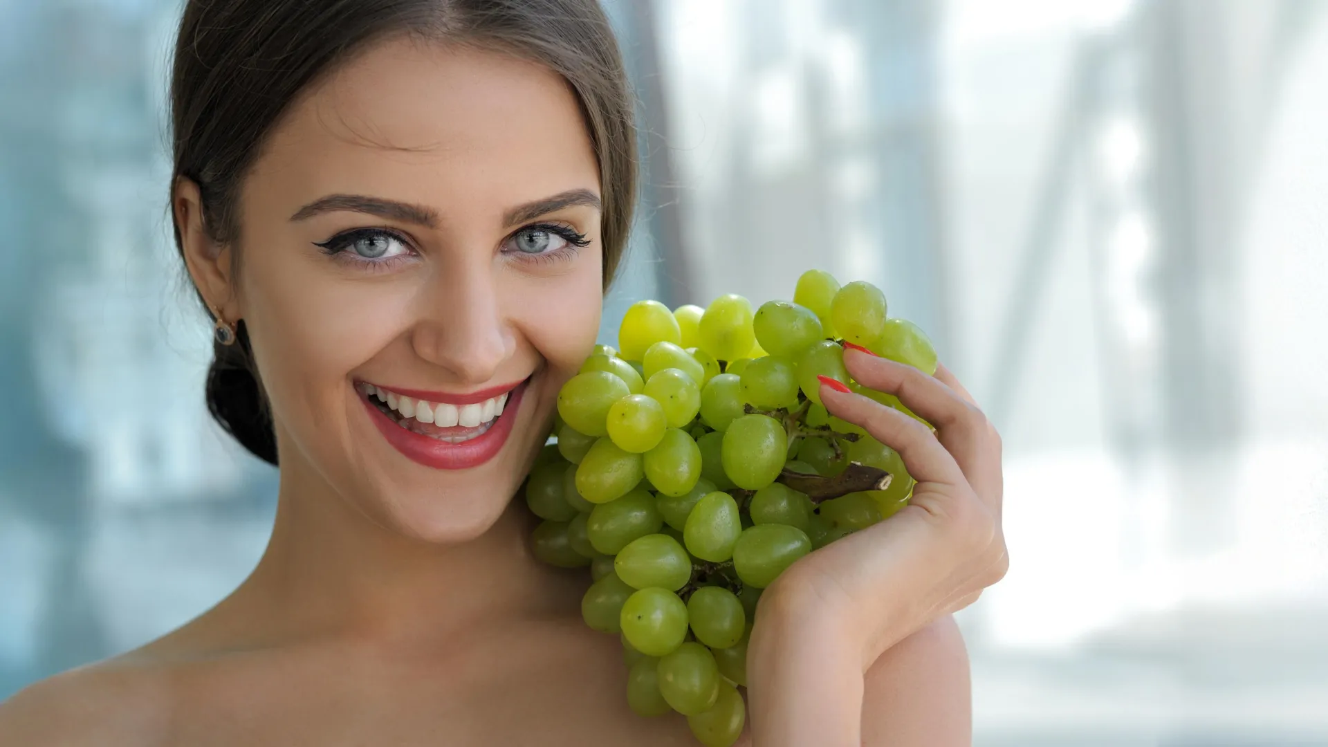 Eating grapes daily could unlock powerful skin protection