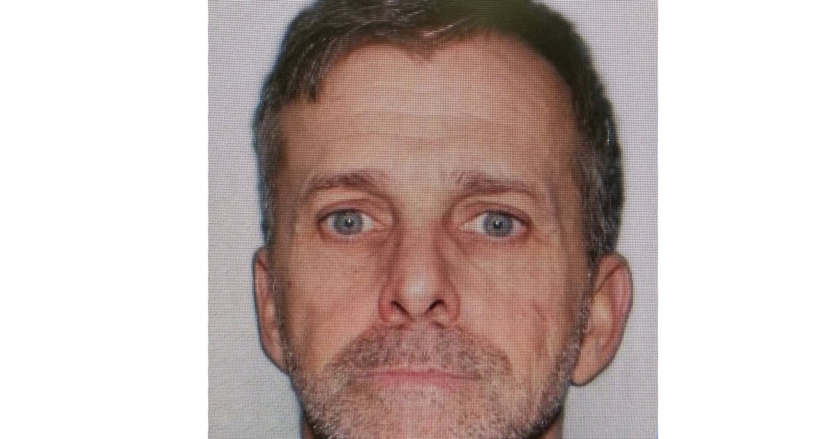 Manhunt for retired special forces soldier accused of shooting wife enters 5th day in Tennessee