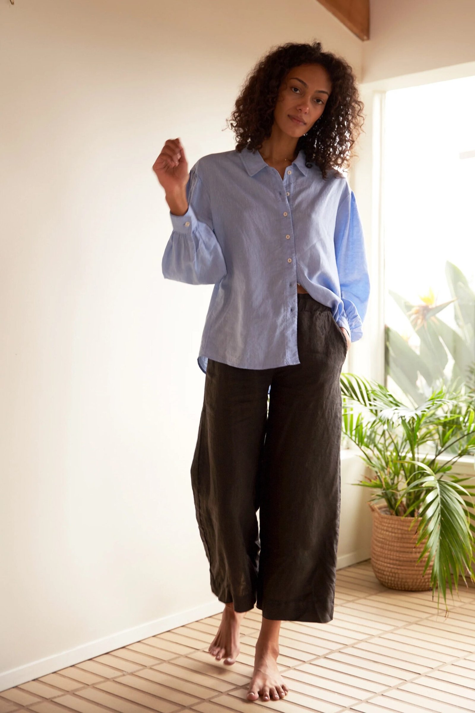 9 Best Brands For Sustainable Baggy Pants & Jeans