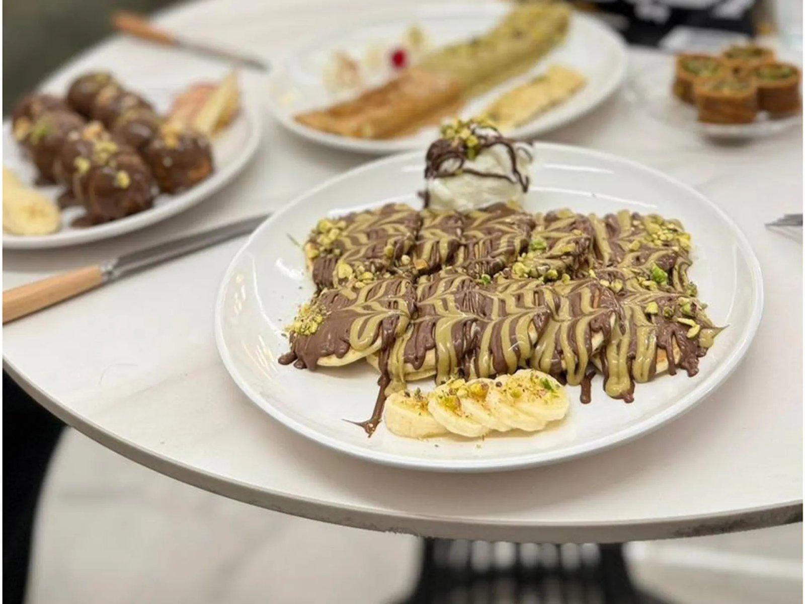 The dark side of Gaza’s new fancy cafes and restaurants | Israel-Palestine conflict