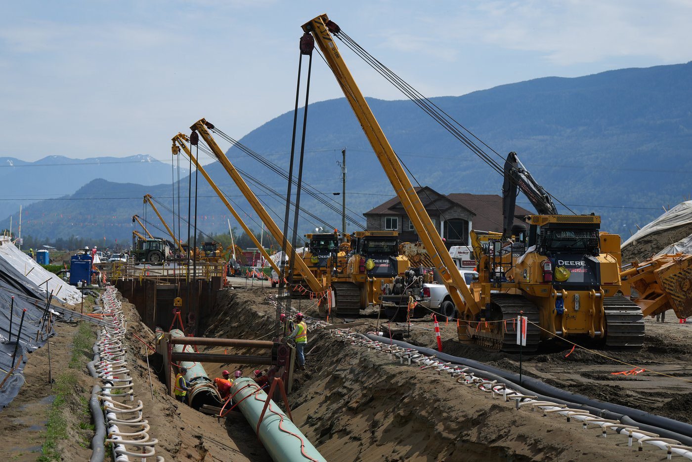 Economic growth now tops environment as priority in energy policy, poll suggests
