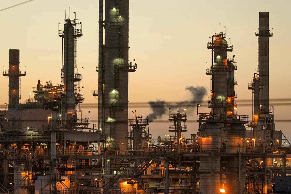 California air regulators update a key climate program, sparking pushback from environmentalists
