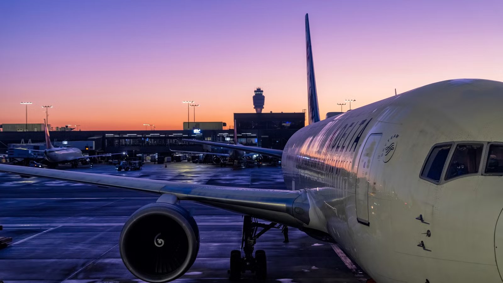 World’s Busiest Airport Added To US Ebola Screening List As Outbreak Grows