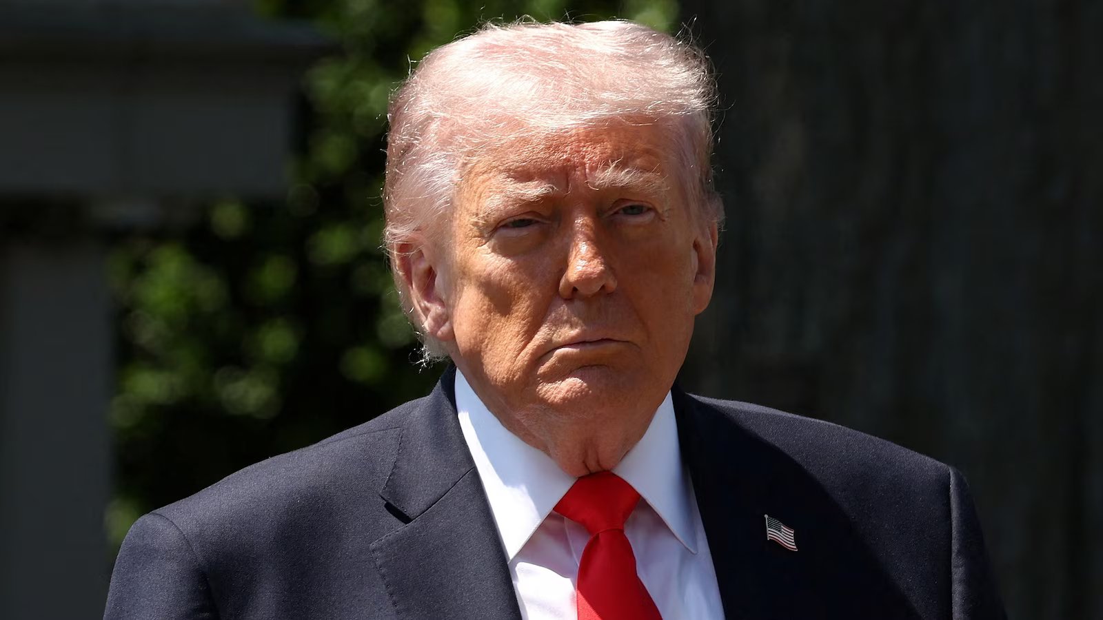 Trump announces 25% tariff on cars, trucks from EU