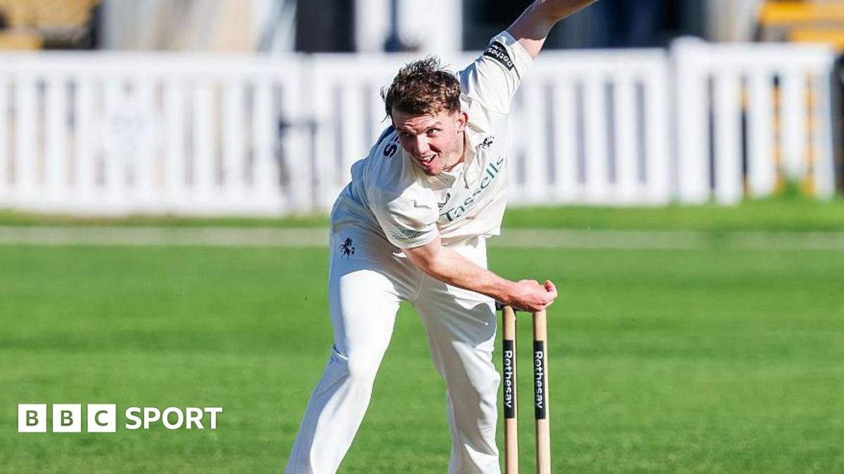 County Championship: Matt Milnes bowls Kent to victory over Derbyshire