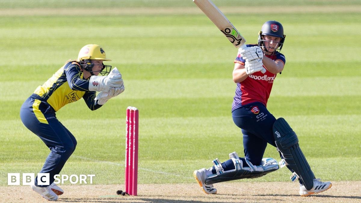 Women’s T20 Blast: Hampshire beat Essex despite Grewcock half-century