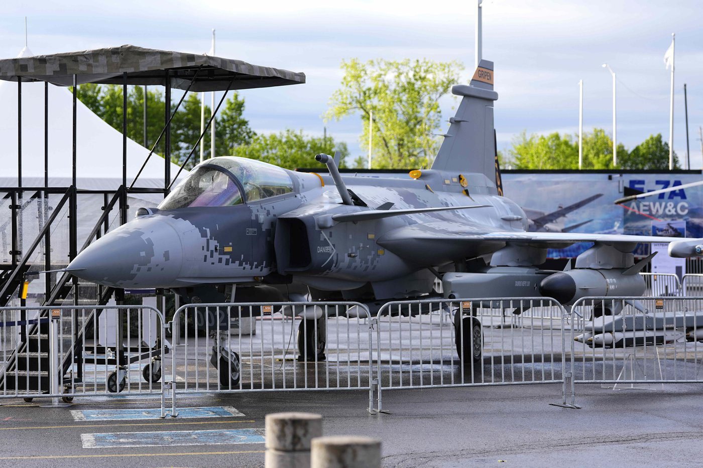 Gripens bound for Ukraine could be built in Canada: Saab