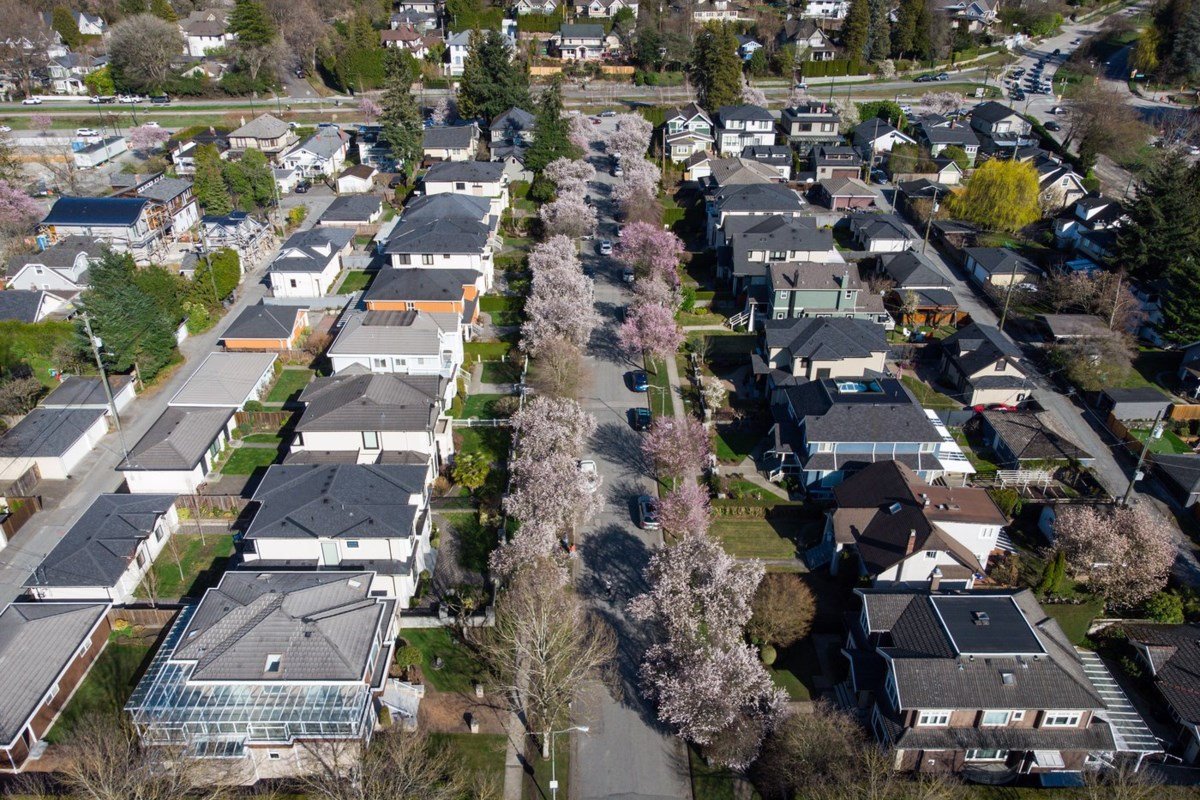 Vancouver home sales down 2.5% in April but detached market trending upward: board