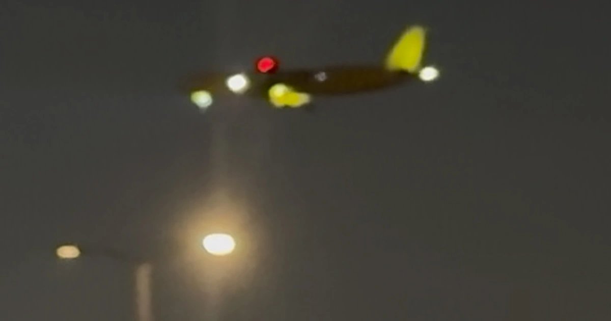 Last Spirit flights seen descending into Dallas airport