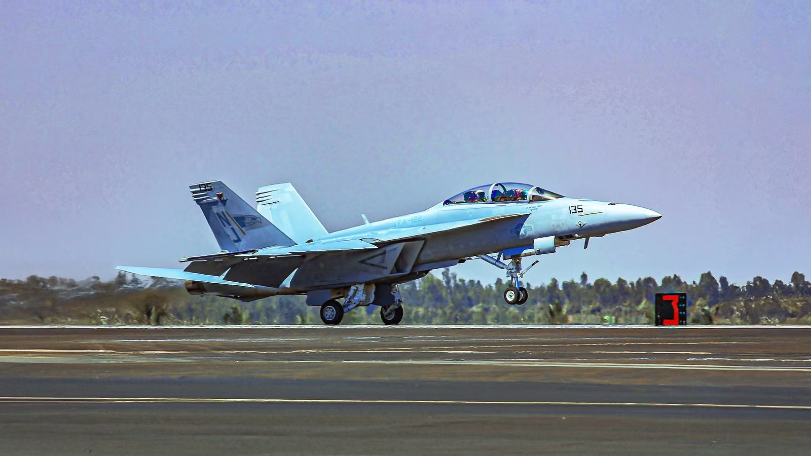 The Little-Known Reason The US Navy Still Chooses The F/A-18 Super Hornet Over The F-35C On Certain Missions
