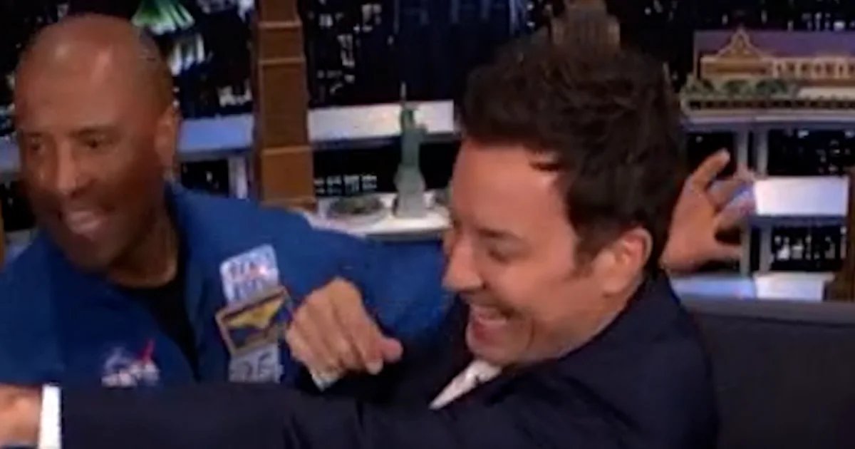 Artemis crew shows Fallon how cramped Orion capsule was