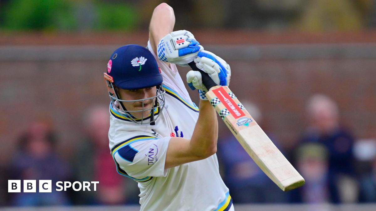 County Championship: Yorkshire fight back against Somerset on day three
