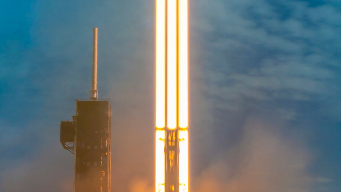 Rocket Report: Falcon Heavy is back; Russia’s Soyuz-5 finally debuts