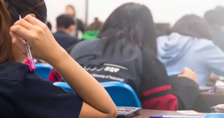 ‘Hidden homelessness’ a problem for N.S. post-secondary students: researcher – Halifax