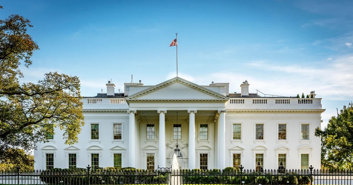 2 wounded, including possible suspect, after shots fired near White House, sources say