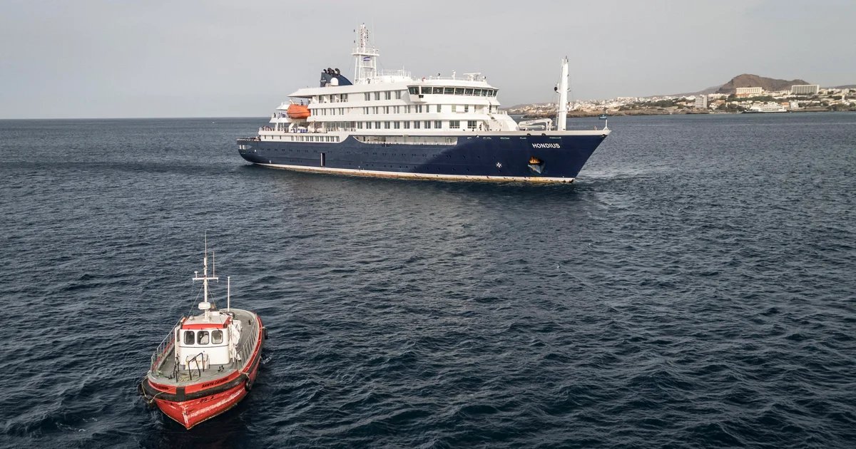 5 U.S. states monitoring passengers who departed cruise ship stricken by hantavirus