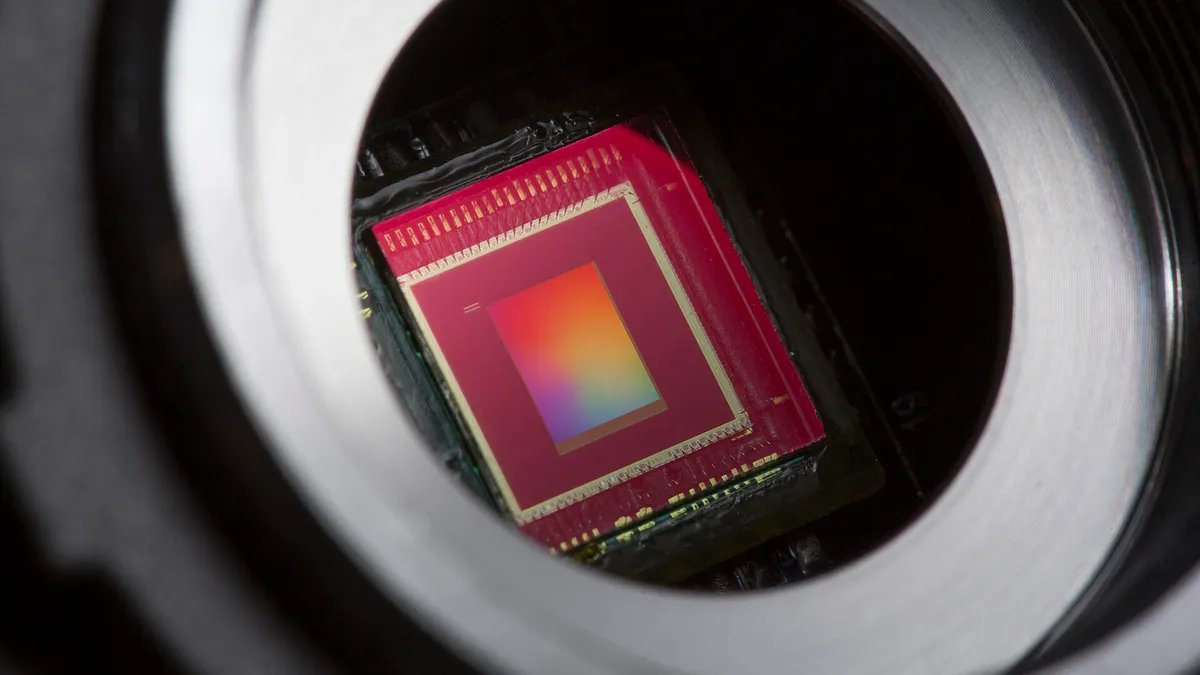 Do Camera Sensor Sizes Matter?