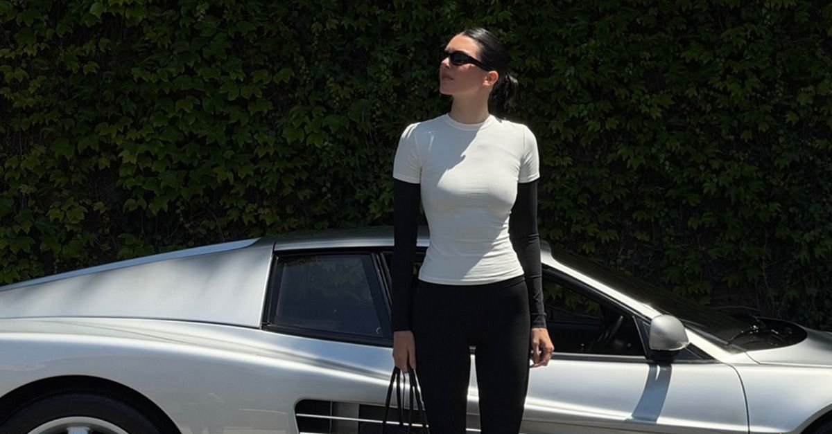 Kendall Jenner Wore Capri Pants With This Non-Heeled Shoe Trend