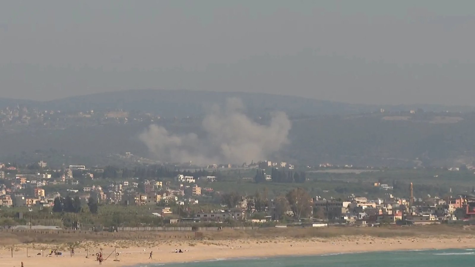 Al Jazeera reporter witnesses Israeli strikes on Lebanon | Israel attacks Lebanon
