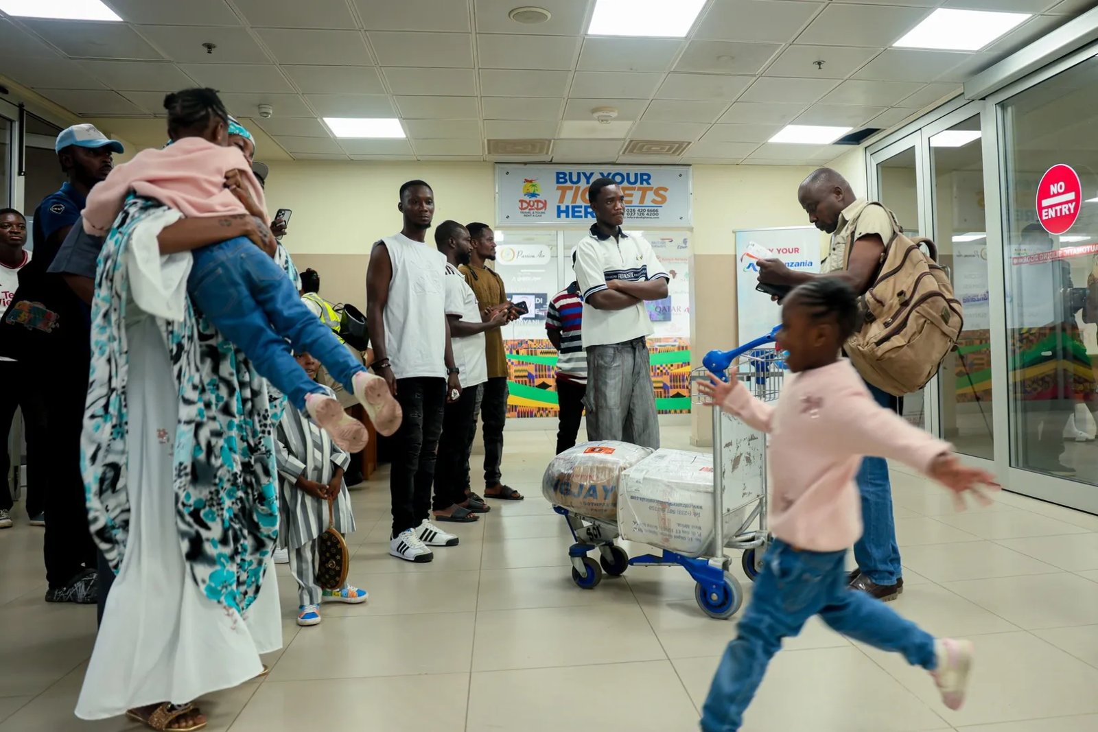 Ghana welcomes home citizens evacuated from South Africa | Migration News