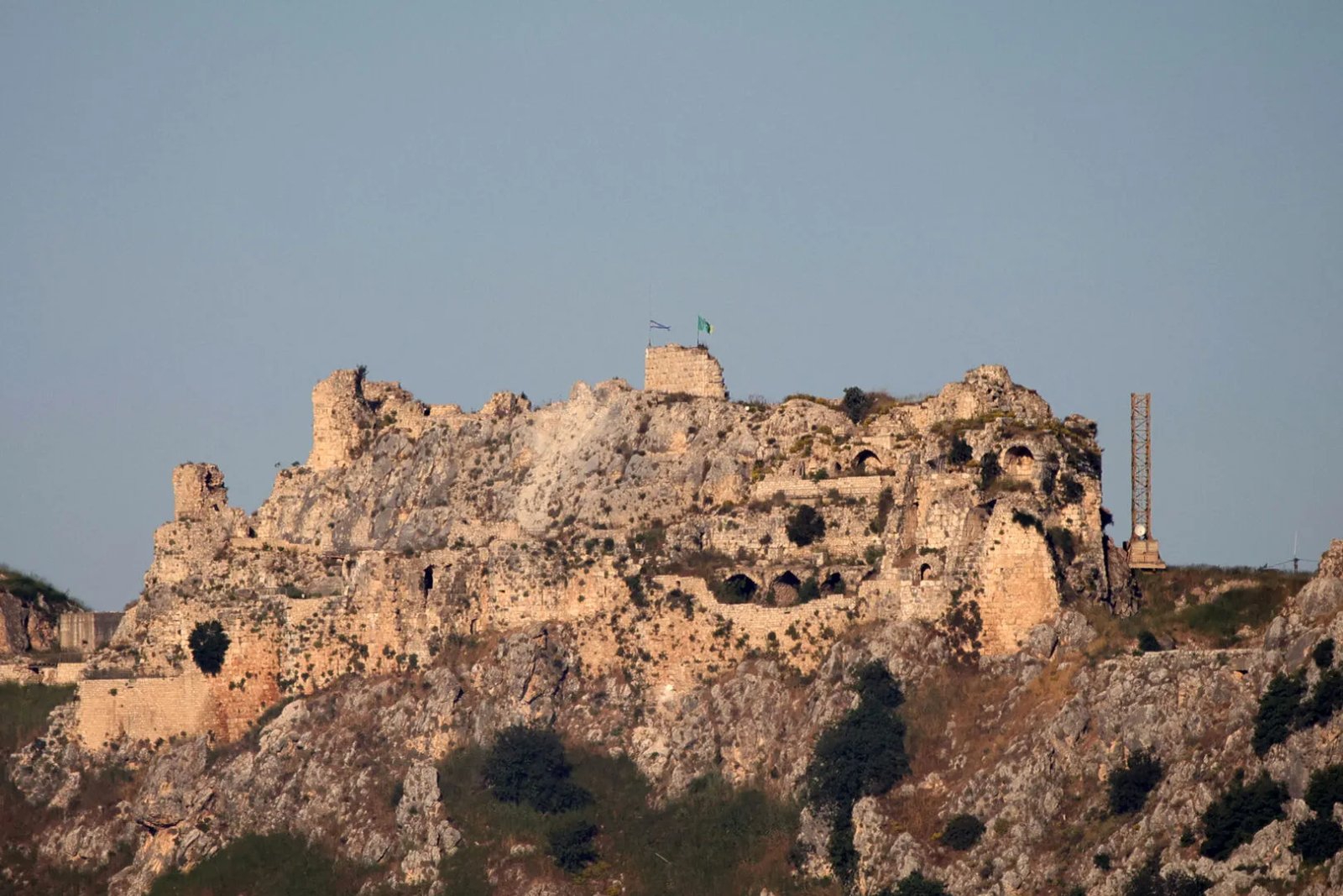 Israeli forces cross Lebanon’s Litani River and seize 12th century castle | Israel attacks Lebanon