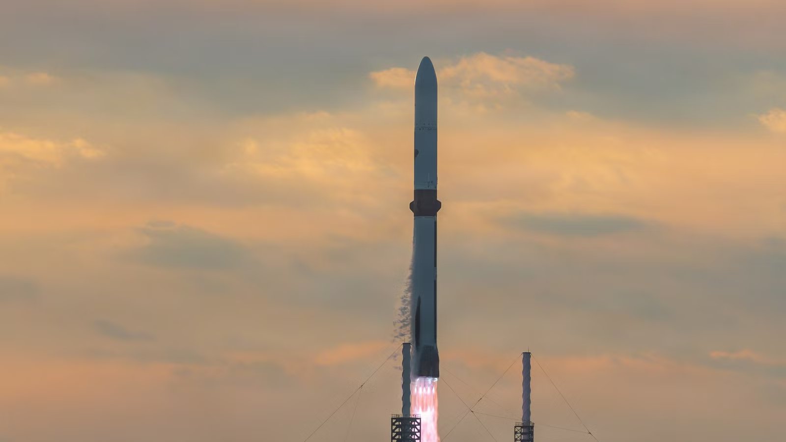 Giant Fireball: Jeff Bezos’ Blue Origin Rocket Explodes In Florida