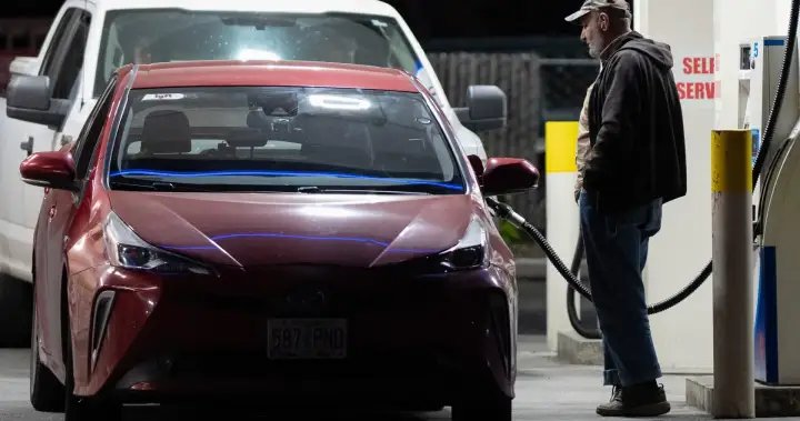 Oil prices spike again, shares drop after U.S. strikes Iran – National