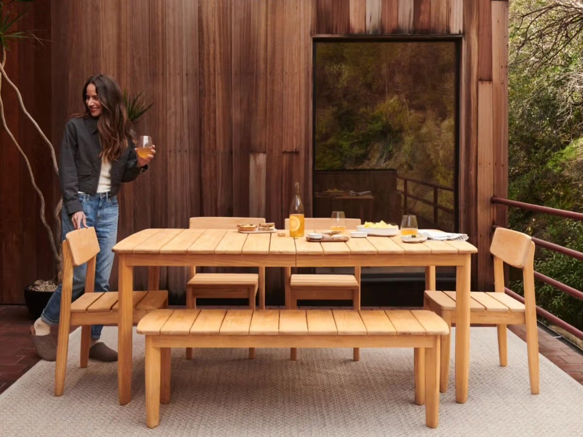 7 Sustainable Outdoor Dining Tables For Hosting Al Fresco