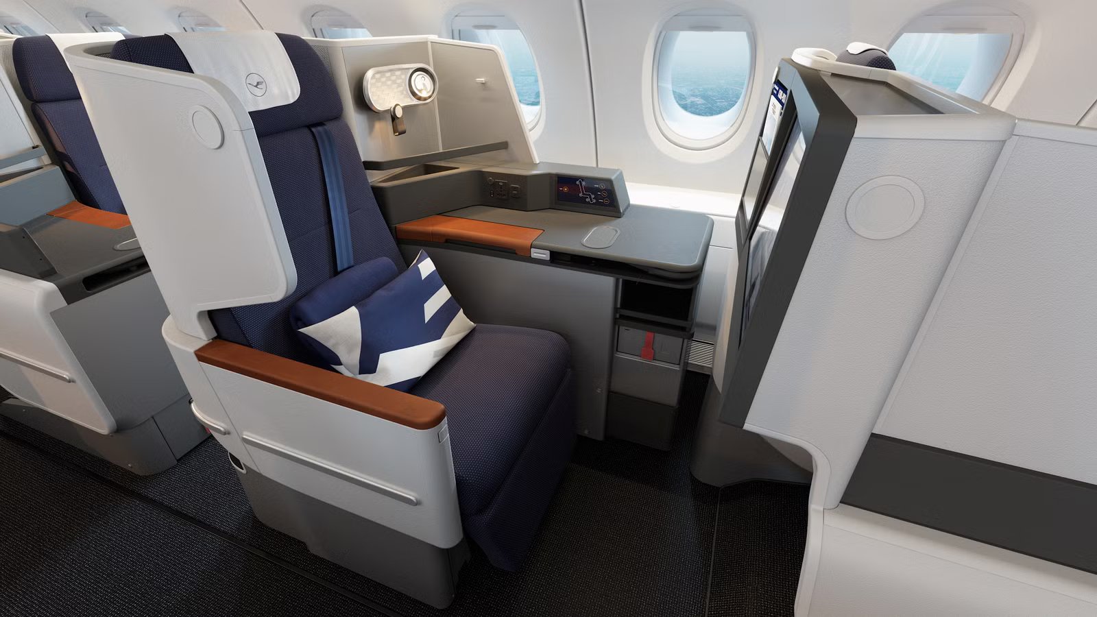 Cabin Crew Can Always Tell When You’re Flying Business Class For The 1st Time: Here’s How