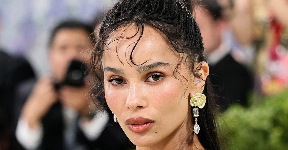 Zoë Kravitz Wore a Tasteful Naked Dress to the Met Gala 2026