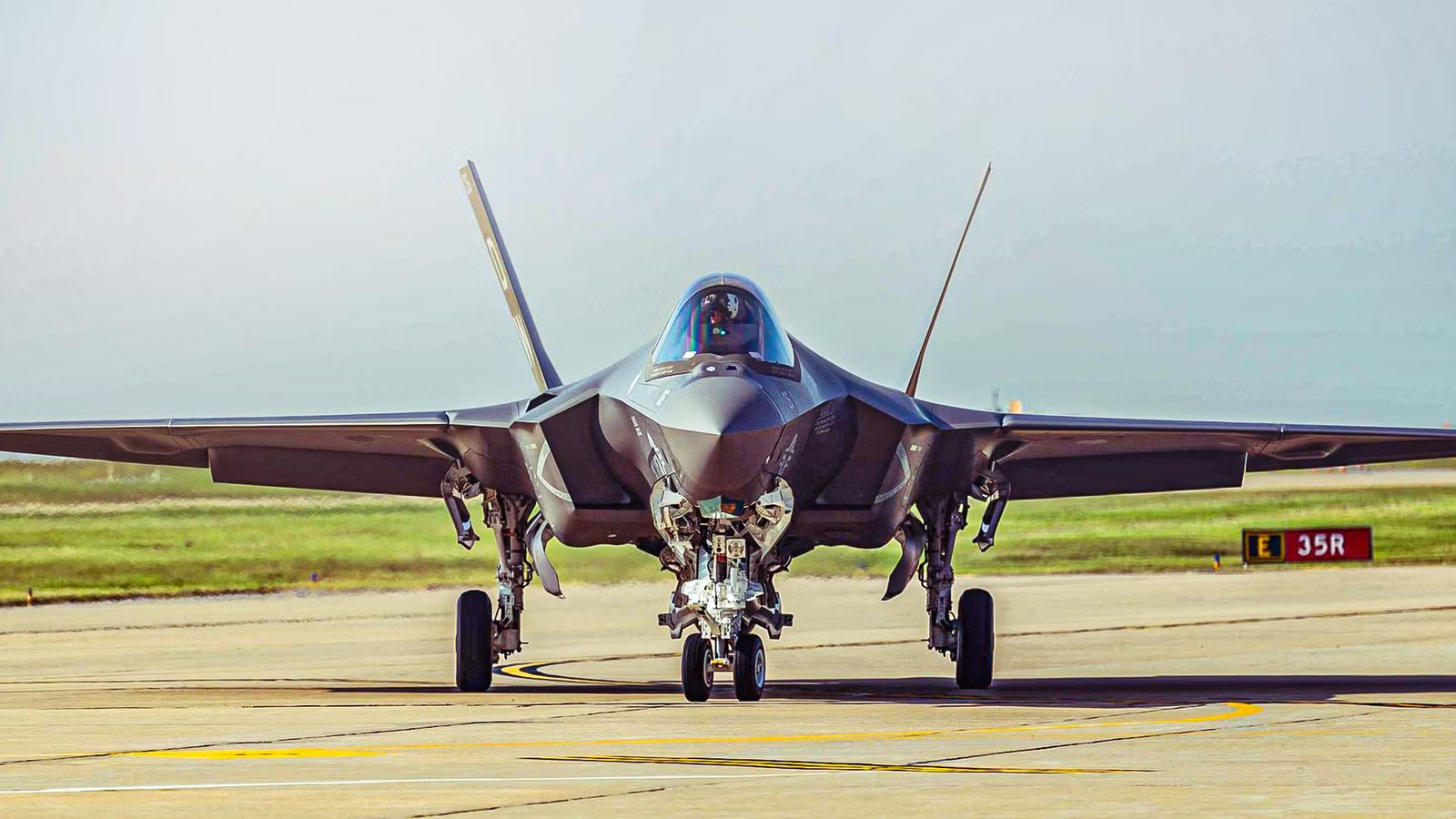 Here’s What The Secret Symbols Painted On US Air Force Fighter Jets Actually Mean