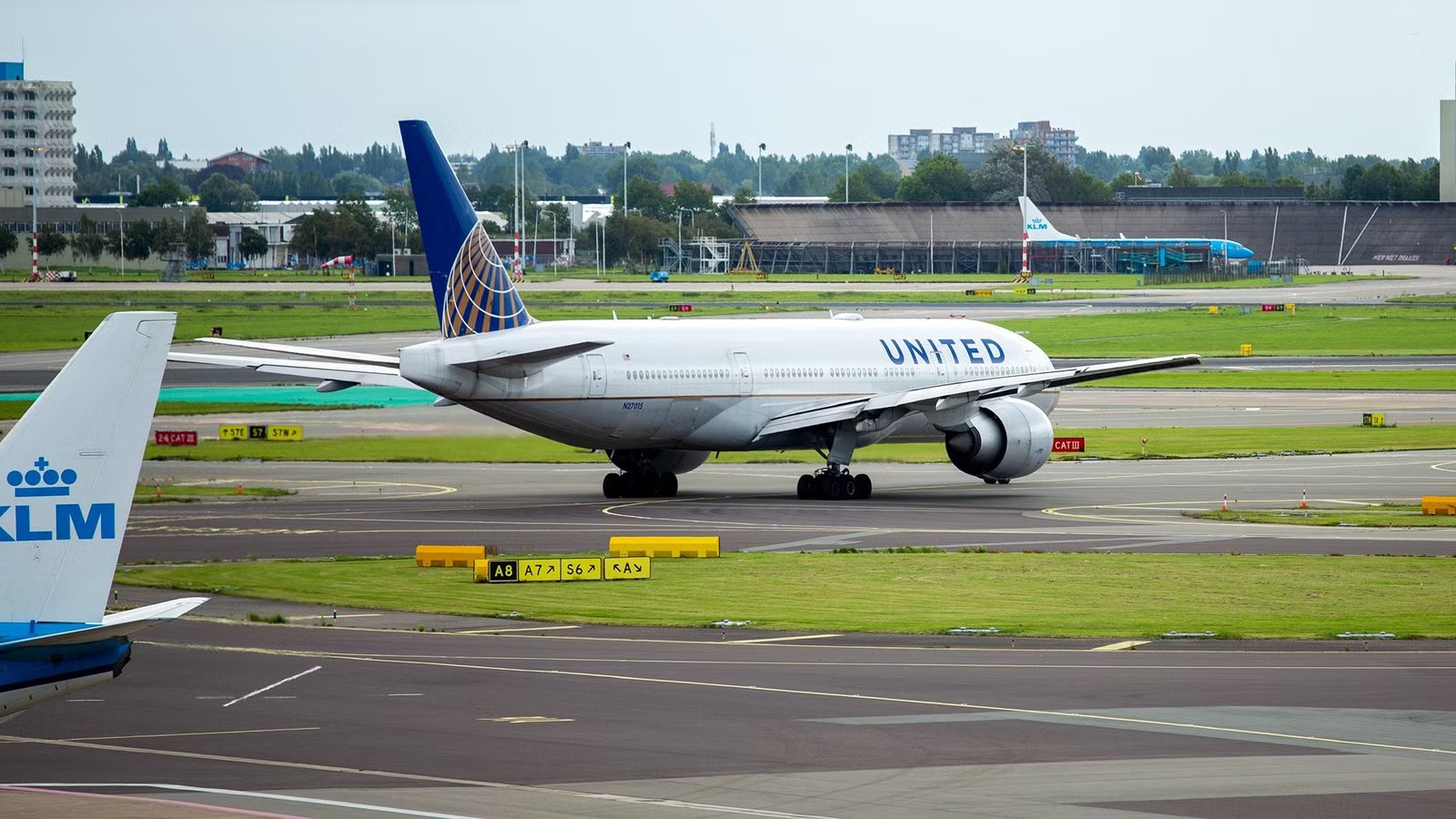 Ex-Continental Boeing 777-200ERs To Become United Airlines’ 1st Widebodies With Starlink