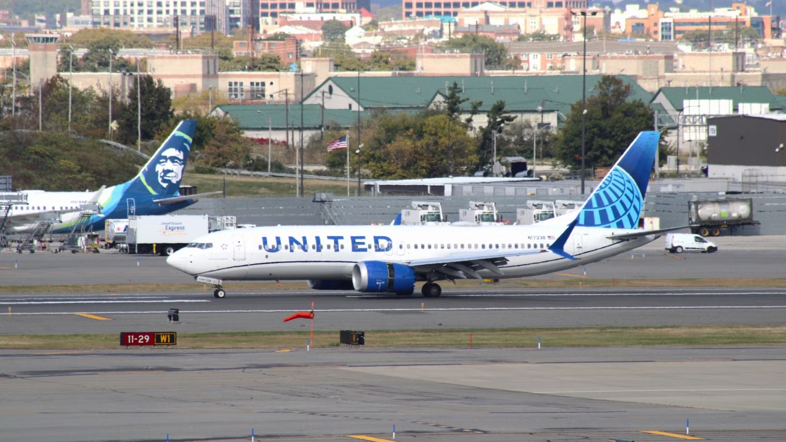 8-Hour Nonstop Flights: United Launches New Longest Boeing 737 MAX Route Next Week [Map]