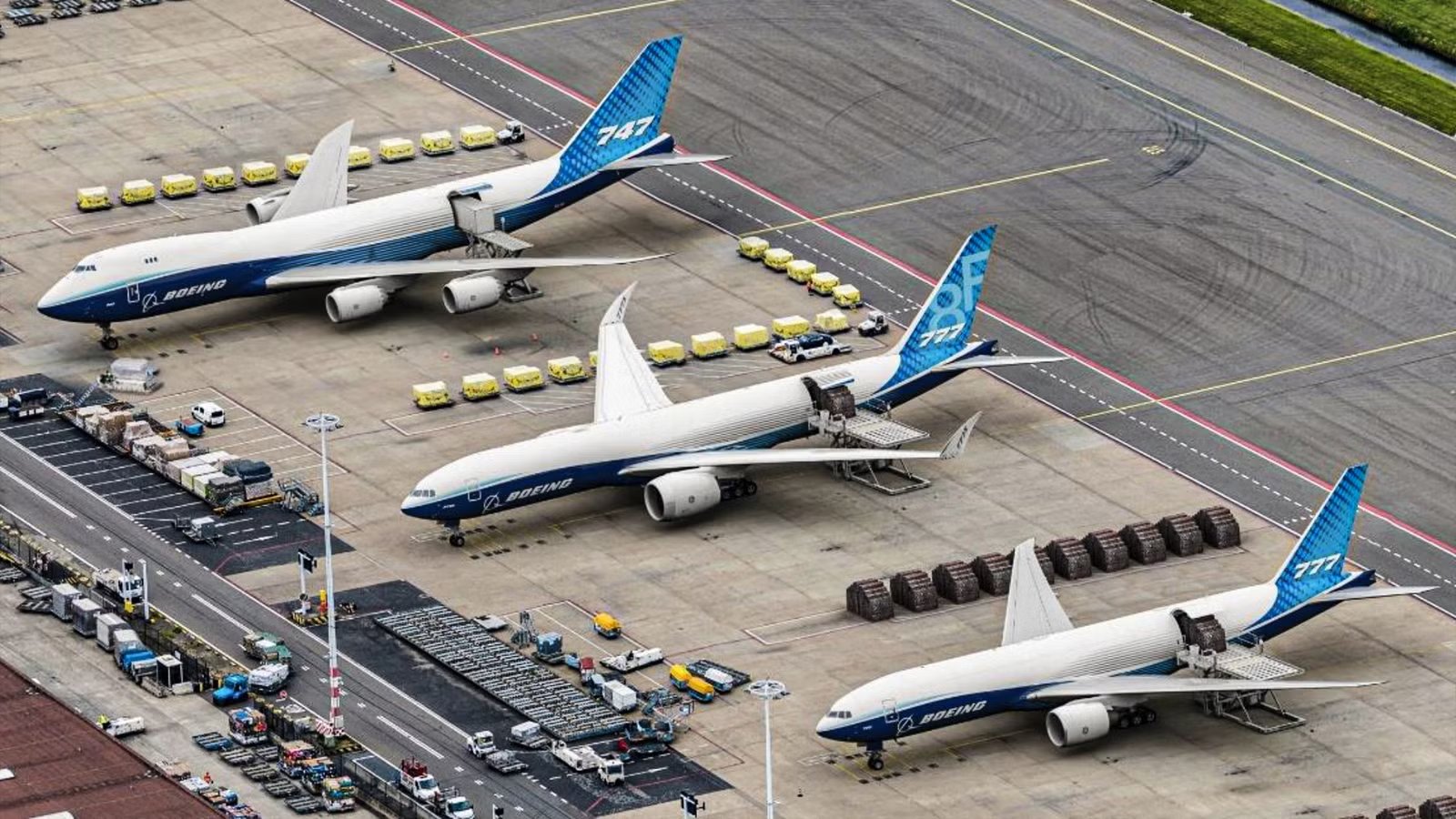 The Boeing Freighter Quietly Replacing The 747 On Factory Floors Right Now