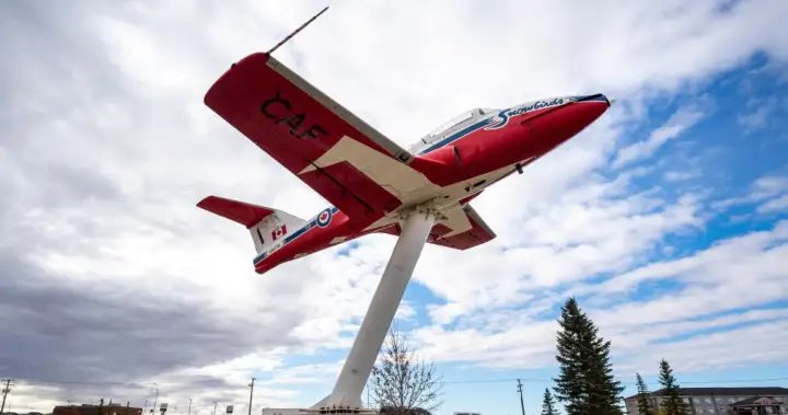 Tickets to final show of iconic Snowbirds jets in hometown sell out in minutes