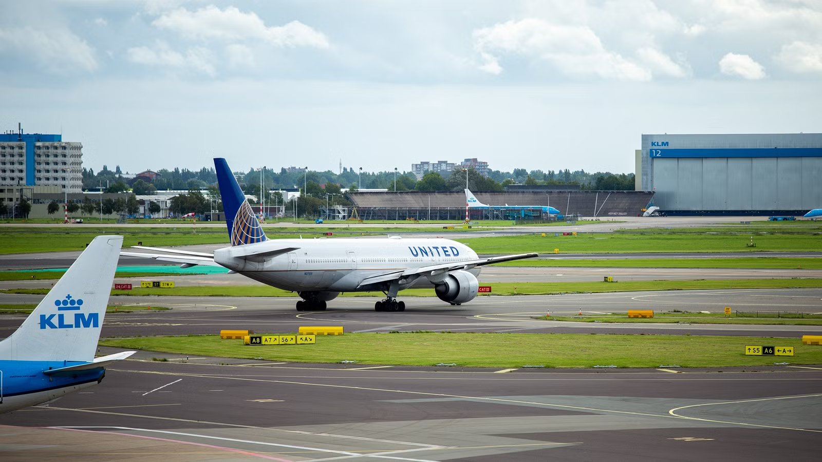 14 Hours Lying Flat: United Polaris Passenger Pays $7,400, Gets Just $350 For Broken Seat
