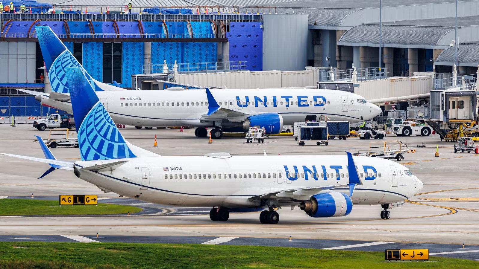 31% Raises & $741 Million In Back Pay: United Airlines Flight Attendants Ratify Landmark Deal