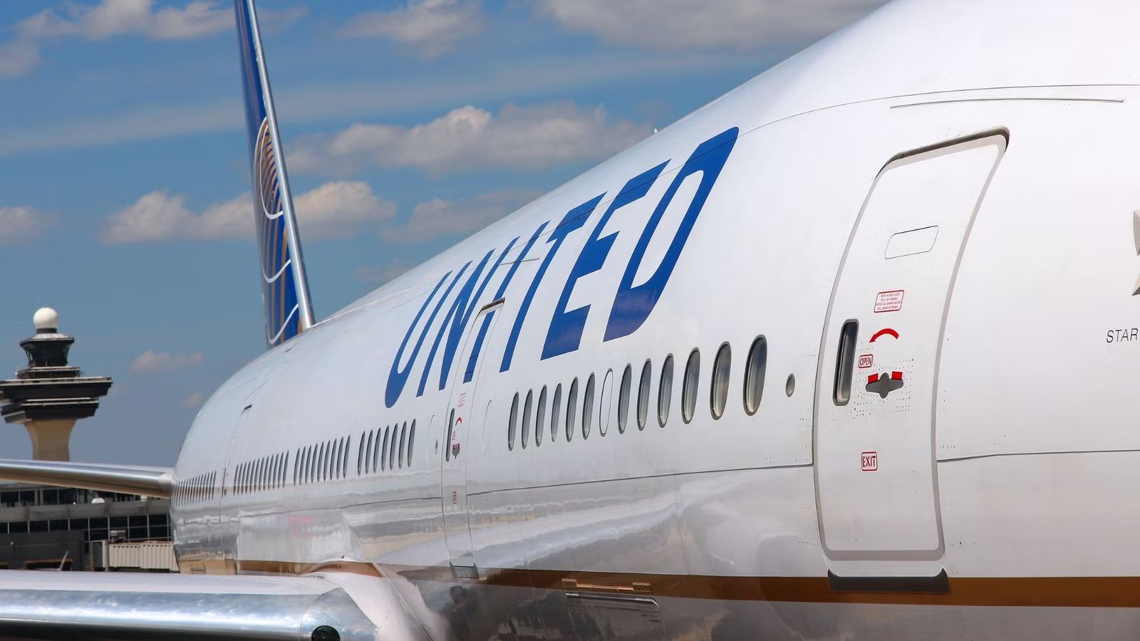 United 777 Diverts To Amsterdam, Then Newark In Rare 24-Hour Double Diversion Flight