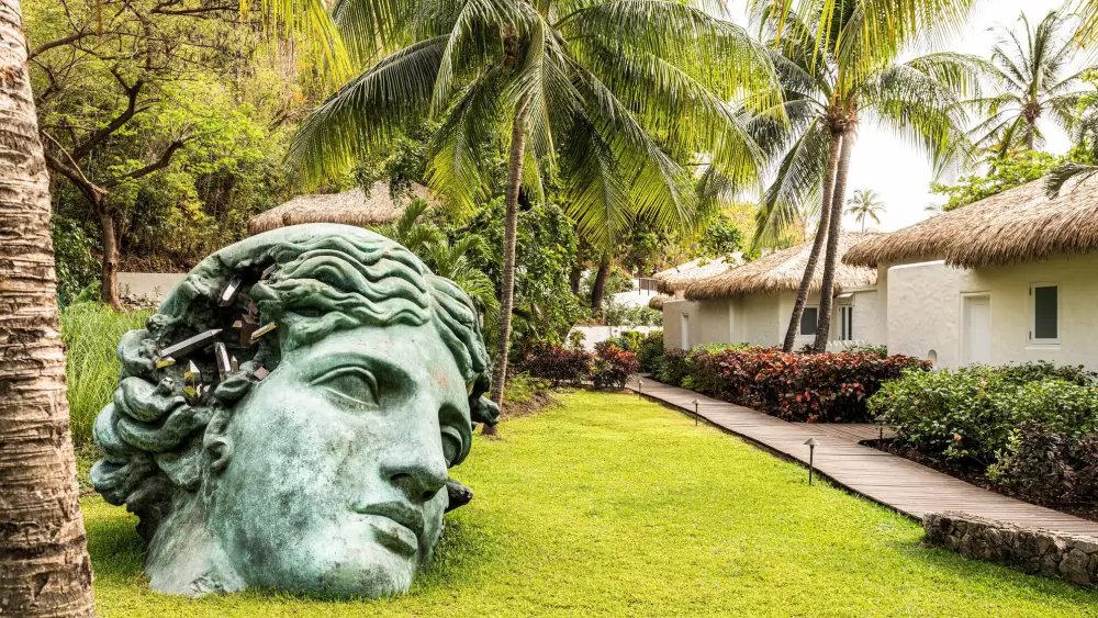 8 Destinations for Art Lovers Recommended by Gallerists, Collectors