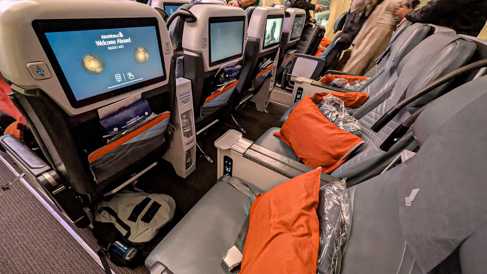 What Singapore Airlines’ Luxurious Premium Economy Seats Actually Cost Vs. Business Class