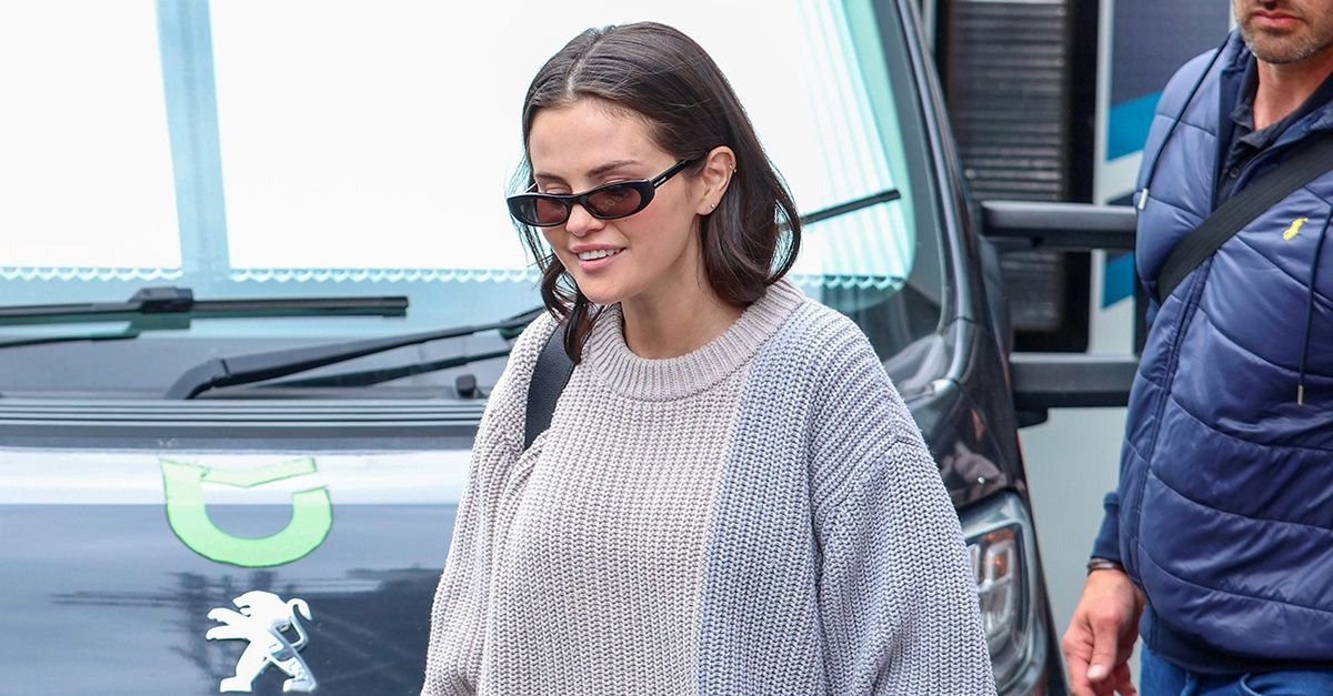 Selena Gomez Wore Summer’s Prettiest Pant-Color Trend