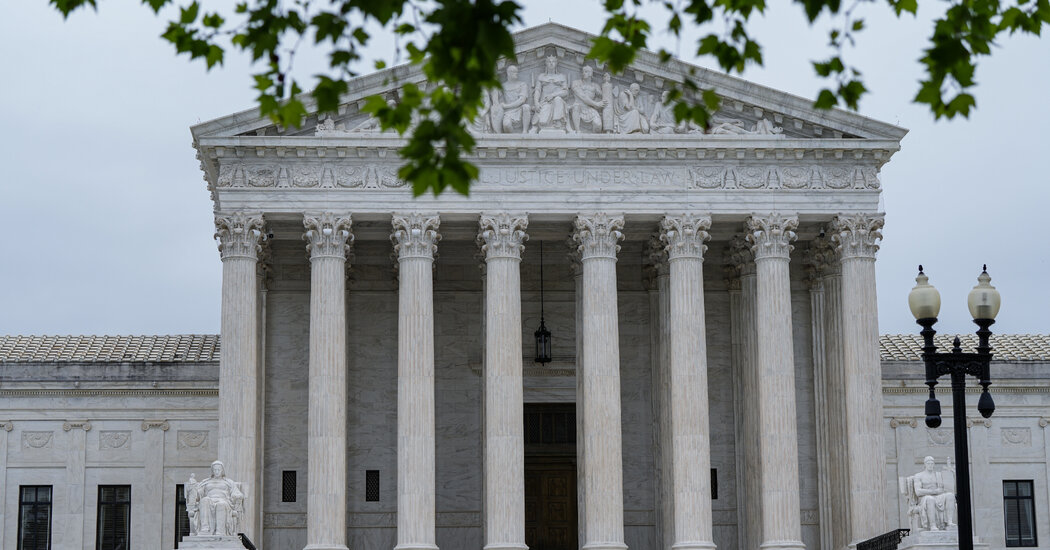 Supreme Court Expands Trump’s Power Over Immigration With TPS and Southern Border Decisions